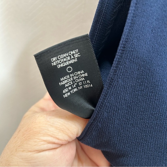 Alice and Olivia long tunic sweater size small sleeveless blue navy high slits - Picture 9 of 9